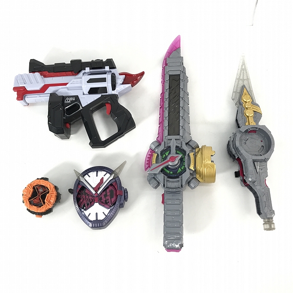 実際に弊社で買取させて頂いた【おまとめ】BANDAI/バンダイ 仮面ライダージオウ DX マグナムシューター40X/サイキョーギレード/ライドヘイセイバー 等の画像 3枚目