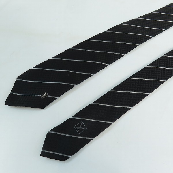 実際に弊社で買取させて頂いたLOUIS VUITTON/ルイヴィトン シルク ストライプ ネクタイ ブラックの画像 1枚目