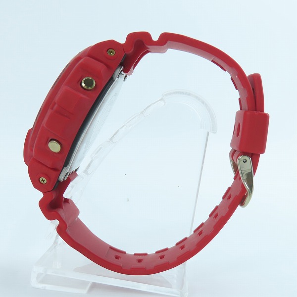 実際に弊社で買取させて頂いたG-SHOCK×A BATHING APE/Gショック×エイプ コラボ/2000本限定 三つ目/赤 DW-6900【動作未確認】の画像 1枚目