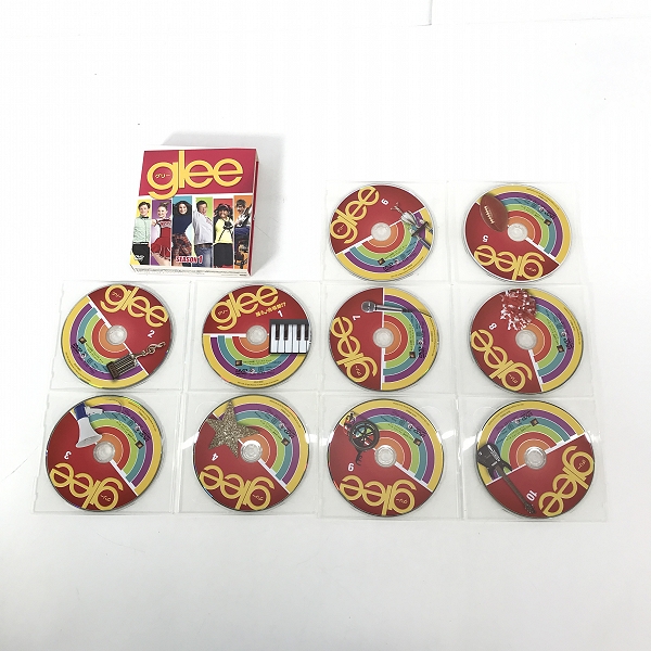 実際に弊社で買取させて頂いた【おまとめ】glee/グリー DVD シーズン1/2/3/5/THE FINAL SEASON/ザ・コンサート・ムービー コレクターズBOXの画像 1枚目