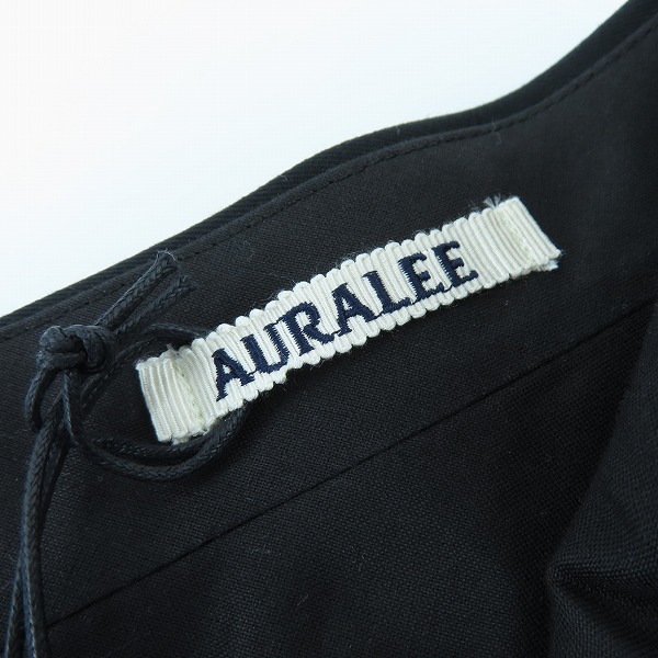 実際に弊社で買取させて頂いた【未使用】AURALEE/オーラリー Light Wool Max Gabardine Slacks/ライトウール  ウールギャバジン スラックス A24SP02MG/3の画像 3枚目