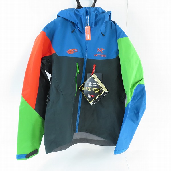 実際に弊社で買取させて頂いた【未使用】ARC'TERYX/アークテリクス BEAMS別注/40周年記念 GORE-TEX アルファ SV ジャケット 21883-58239/S