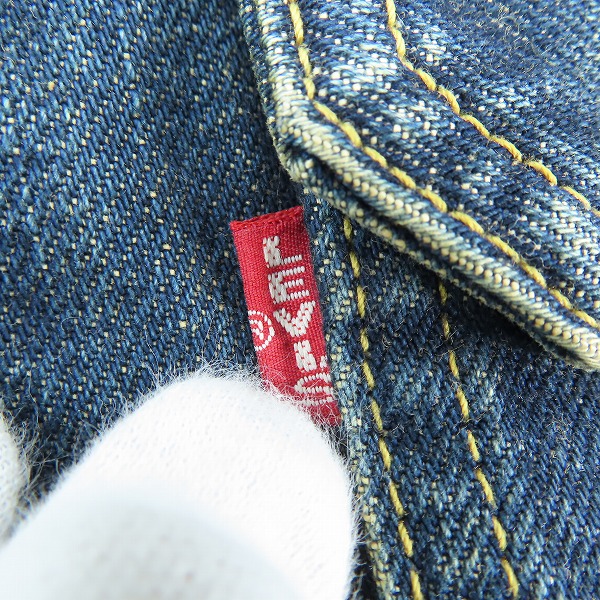 実際に弊社で買取させて頂いたLEVIS/リーバイス 71507XX/J02刻印 日本製 デニムジャケット Gジャン/38の画像 3枚目