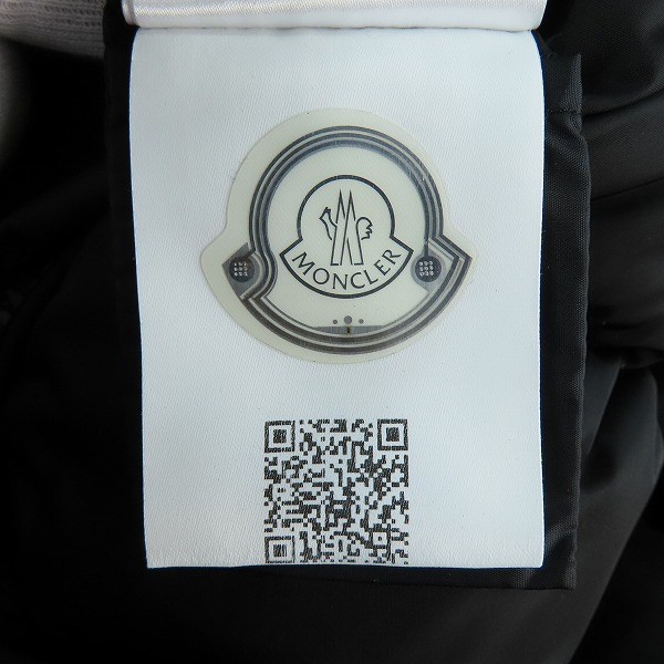 実際に弊社で買取させて頂いた【JPタグ】MONCLER/モンクレール BETULONG/ベチュロング ダウンコート E20934936505 C0063/1の画像 7枚目
