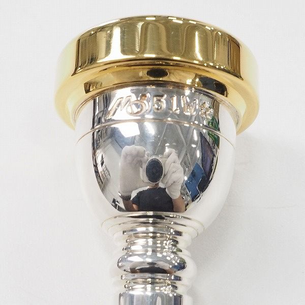 実際に弊社で買取させて頂いたBrass Lab.MOMO/ブラスラボモモ 51W☆ ユーフォニアム用マウスピース IG/リム・インナー金メッキ、ボディ銀メッキ仕上の画像 1枚目