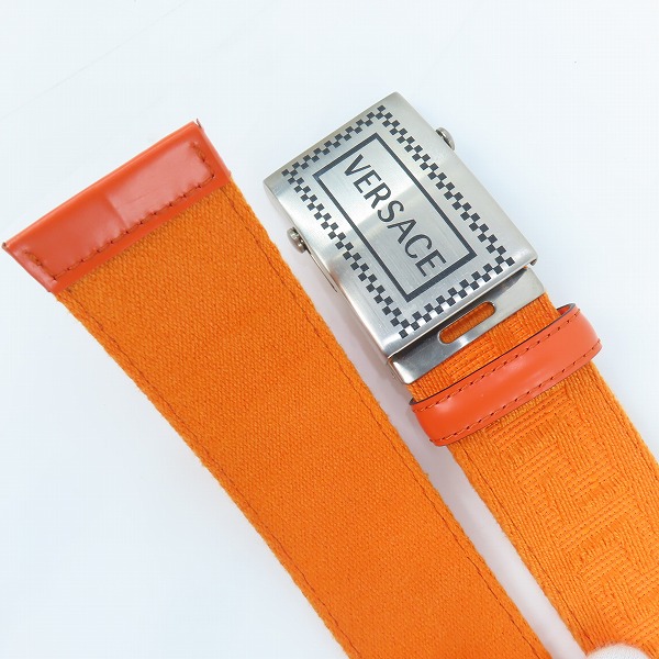 実際に弊社で買取させて頂いたGIANNI VERSACE/ヴェルサーチ バックル付きベルト ブラック 95/38の画像 1枚目