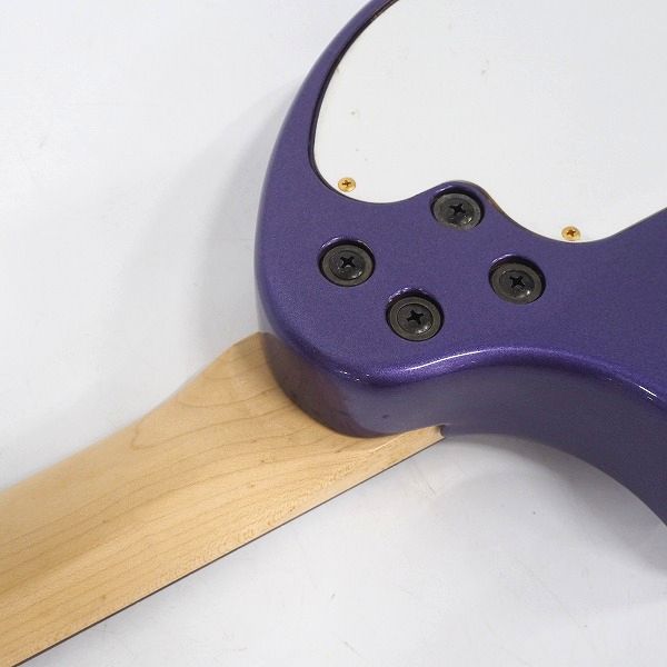 実際に弊社で買取させて頂いた★【難有り】FERNANDES/フェルナンデス ZO-3C ぞうさん ゴールドパーツ アンプ内蔵ギター マッチングヘッド ケース付の画像 8枚目