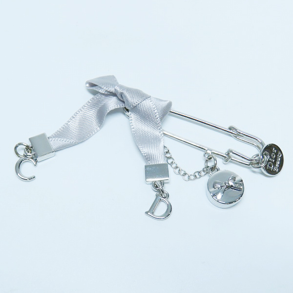 実際に弊社で買取させて頂いたChristian Dior/クリスチャンディオール セーフティピン ブローチ リボン アクセサリー 安全ピン