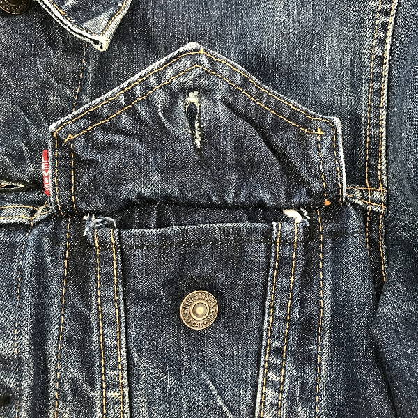 実際に弊社で買取させて頂いたLEVIS/リーバイス ビンテージ デニムジャケット ボタン裏刻印525 ビッグEの画像 5枚目