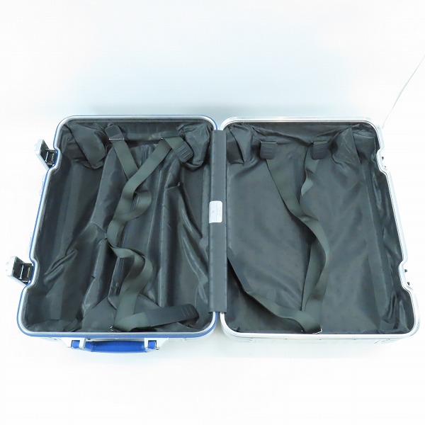 実際に弊社で買取させて頂いたRIMOWA/リモワ キャビンツイスト キャリーバッグ/スーツケース シルバー 925.90.04/35Lの画像 7枚目