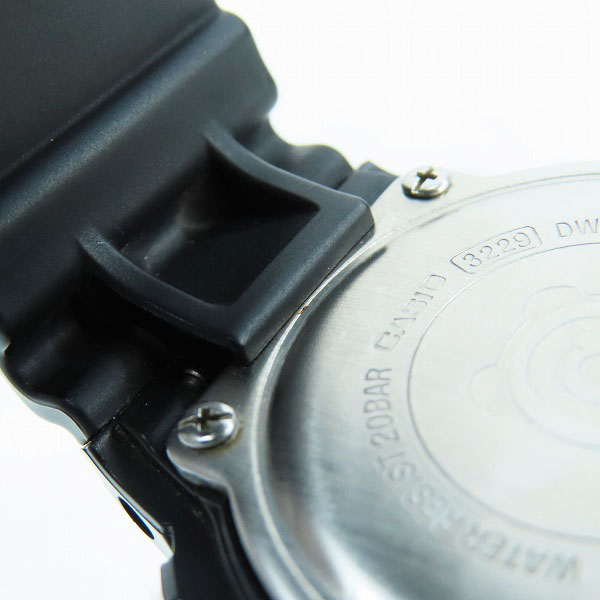 実際に弊社で買取させて頂いたG-SHOCK×MEDICOM TOY/Gショック×メディコムトイ BE＠RBRICK 30周年記念 ベアブリック 限定コラボ DW-5600MT-1JRの画像 5枚目