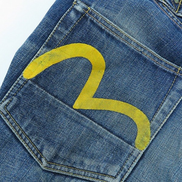 実際に弊社で買取させて頂いたEVISU/エヴィス ダブルニー シンチバック カモメプリント デニムパンツ 2013/32の画像 8枚目