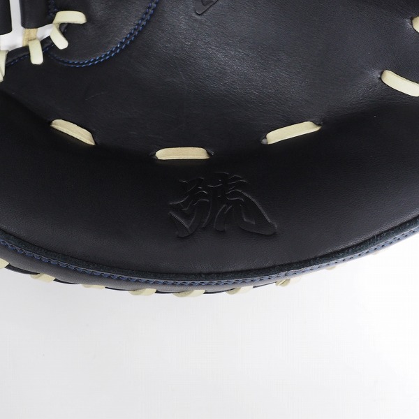 実際に弊社で買取させて頂いた【未使用】MIZUNO/ミズノ Global Elite/グローバルエリート 軟式 捕手 右投げ用グローブ/キャッチャーミット 1AJCR30510の画像 7枚目