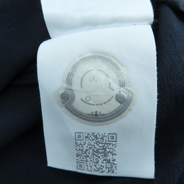 実際に弊社で買取させて頂いた【JPタグ】MONCLER /モンクレール 19AW MAGLIA T-SHIRT ロゴワッペン刺繍 クルーネック 半袖Tシャツ E20918032500 8390Y/XLの画像 5枚目