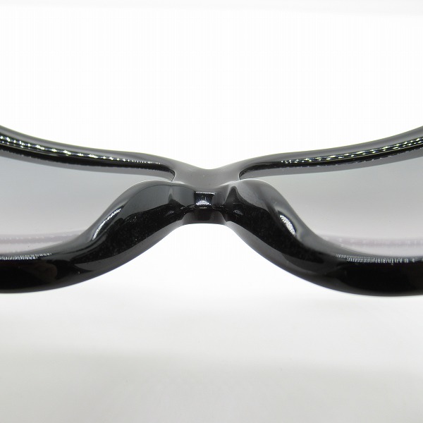 実際に弊社で買取させて頂いたTOM FORD/トムフォード Elise サングラス/アイウェア TF266 01Bの画像 6枚目