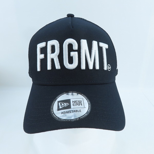 実際に弊社で買取させて頂いた【未使用】FRAGMENT DESIGN×NEW ERA/フラグメントデザイン×ニューエラ FRGMT ロゴ刺繍 キャップの画像 1枚目