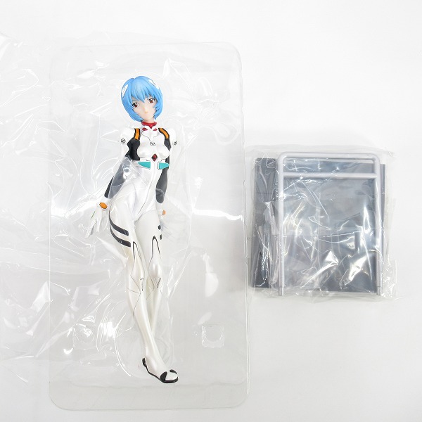 実際に弊社で買取させて頂いた一番くじ ヱヴァンゲリヲン 新劇場版 A賞 綾波レイ/B賞 式波・アスカ・ラングレー/C賞 真希波・マリ・イラストリアス 3点セットの画像 2枚目