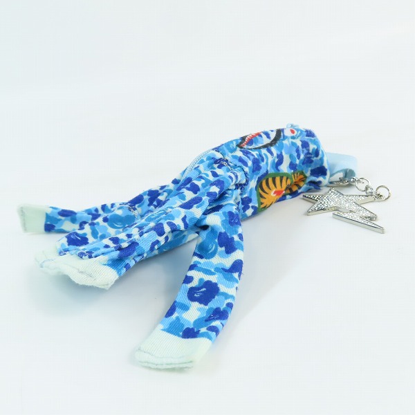 実際に弊社で買取させて頂いたA BATHING APE/アベイシングエイプ Shark FULL ZIP Hoodie Keychain キーホルダーの画像 4枚目