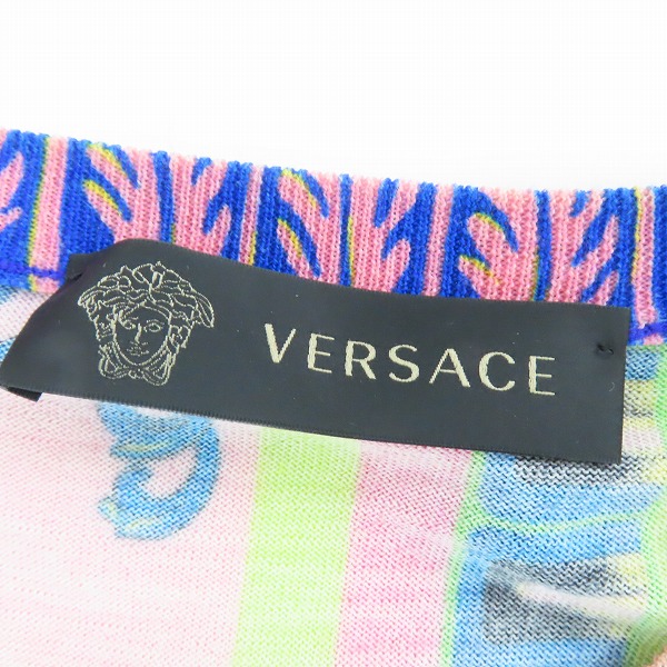 実際に弊社で買取させて頂いた【JPタグ】VERSACE/ヴェルサーチ メデューサ 総柄 ニット カットソー A68858/46の画像 2枚目