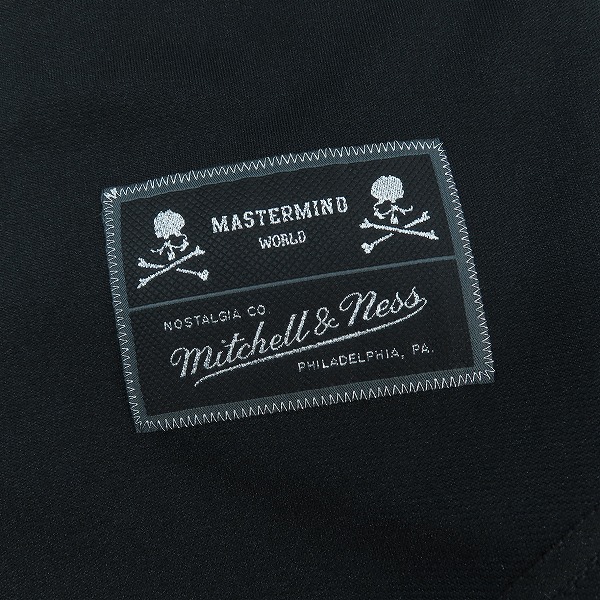 実際に弊社で買取させて頂いたMASTERMIND WORLD×Mitchell & Ness/マスターマインド 背面スカル ベースボールシャツ BTFTMM20094-MNN/2XLの画像 4枚目