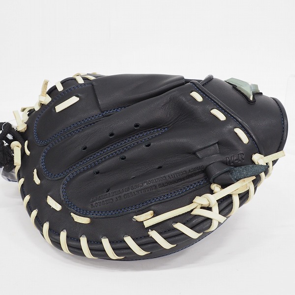 実際に弊社で買取させて頂いた【未使用】MIZUNO/ミズノ Global Elite/グローバルエリート 軟式 捕手 右投げ用グローブ/キャッチャーミット 1AJCR30510の画像 2枚目