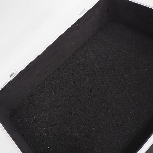 実際に弊社で買取させて頂いたメーカー不明 エフェクターボード 幅/約36.5cn HISTORY/ヒストリー ケーブル 約3ｍｘ2本,パッチケーブル 2本 セットの画像 4枚目