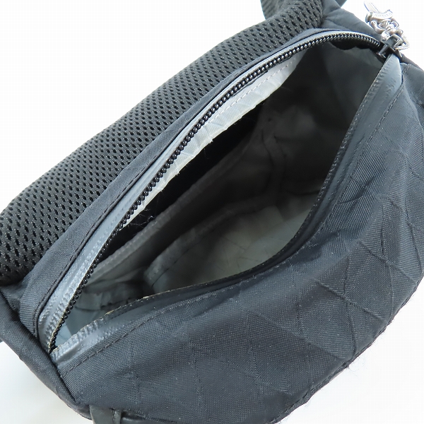 実際に弊社で買取させて頂いたCHROME HEARTS/クロムハーツ レザー×ナイロン ミニスナットパック/ウエストポーチ/ボディバッグの画像 5枚目