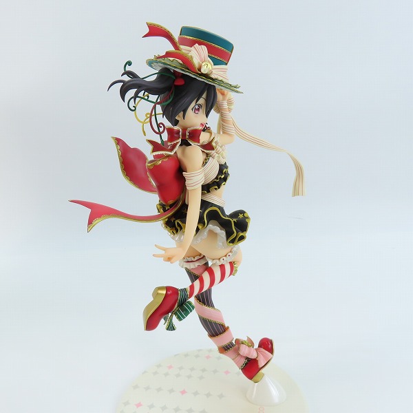 実際に弊社で買取させて頂いたALTER/アルター ラブライブ! スクールアイドルフェスティバル 1/7 矢澤にこ フィギュアの画像 4枚目