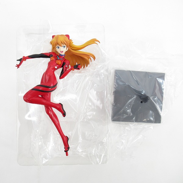 実際に弊社で買取させて頂いた一番くじ ヱヴァンゲリヲン 新劇場版 A賞 綾波レイ/B賞 式波・アスカ・ラングレー/C賞 真希波・マリ・イラストリアス 3点セットの画像 3枚目