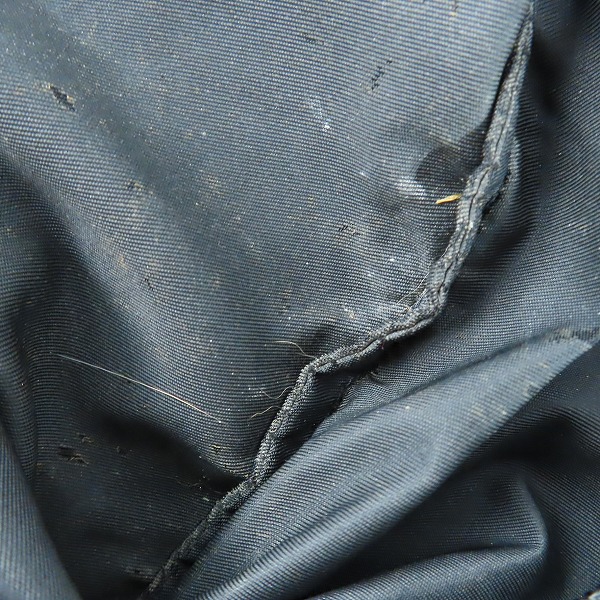 実際に弊社で買取させて頂いた【ジャンク】PRADA/プラダ 三角ロゴプレート ナイロン ショルダーバッグの画像 8枚目