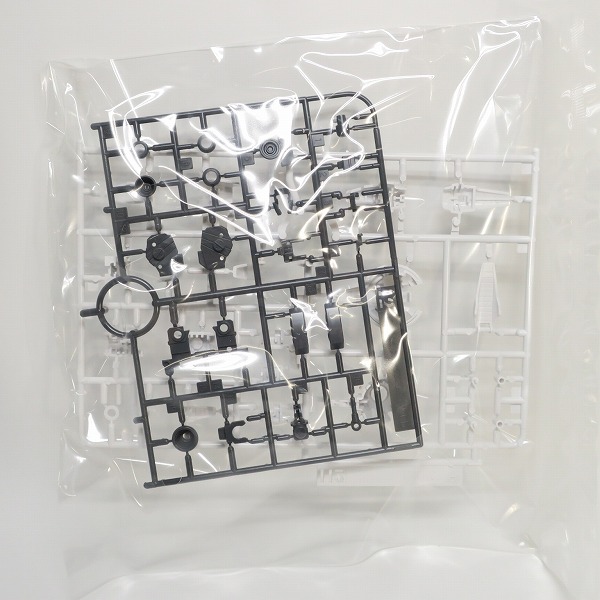 実際に弊社で買取させて頂いた【未組立】BANDAI/バンダイ RG 1/144 ガンダム試作1号機 フルバーニアンの画像 4枚目