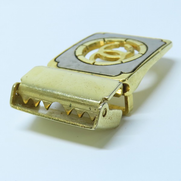 実際に弊社で買取させて頂いたCHANEL/シャネル ロゴ ココマーク ゴールド ベルトバックルの画像 2枚目