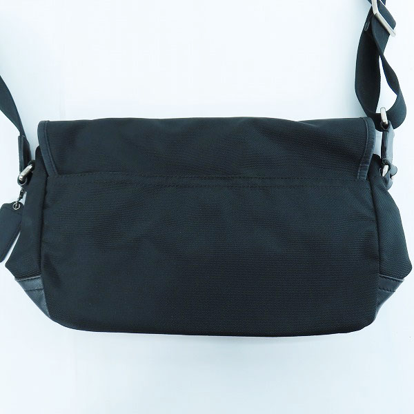 実際に弊社で買取させて頂いたCOACH/コーチ メッセンジャー ショルダーバッグ /ナイロンバッグ ブラック F70575の画像 1枚目