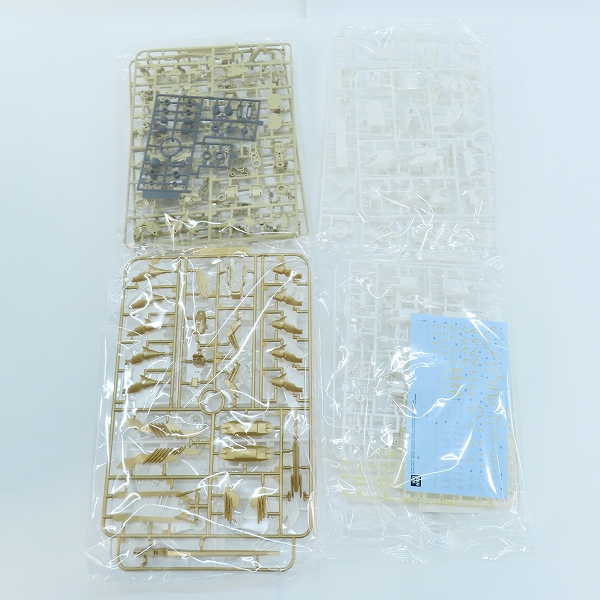 実際に弊社で買取させて頂いた【未組立】BANDAI/バンダイスピリッツ MG 1/100 ガンダムエピオンEW CROSS CONTRAST COLORS/CLEAR WHITE/イベント限定/ガンプラの画像 2枚目