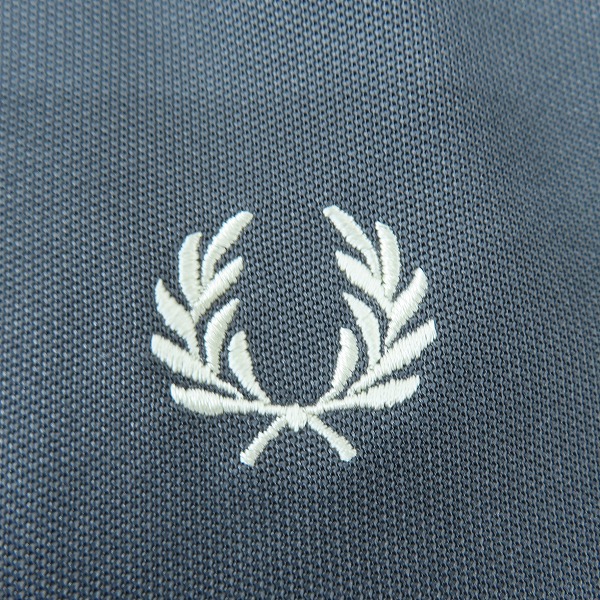 実際に弊社で買取させて頂いたFRED PERRY/フレッドペリー シーズナル テープトラックジャケット J4575/Mの画像 2枚目