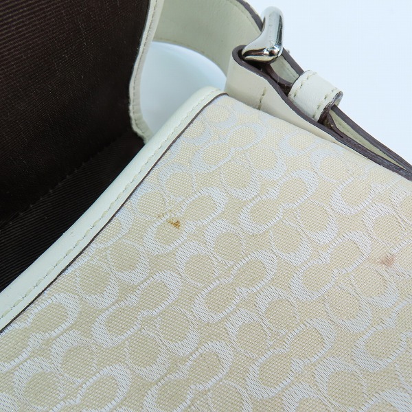 実際に弊社で買取させて頂いたCOACH/コーチ ミニシグネチャー ハンドバッグ F06808 の画像 6枚目