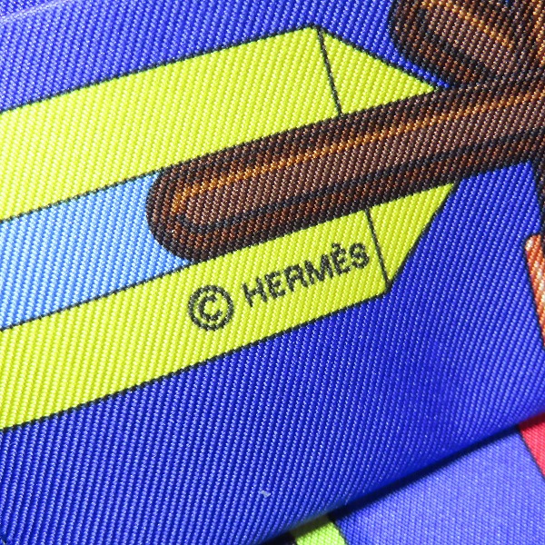 実際に弊社で買取させて頂いたHERMES/エルメス アザップロングシルクイン ヴォーエプソン ラウンドファスナー 長財布/ウォレット レッドの画像 7枚目