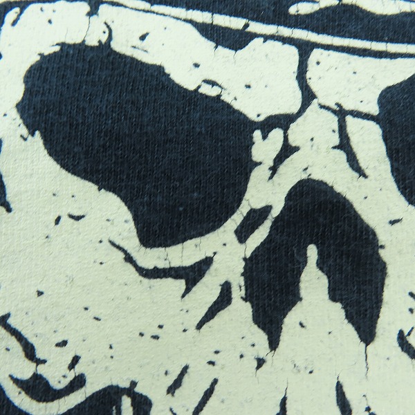 実際に弊社で買取させて頂いたGUNS N' ROSES/ガンズアンドローゼズ ヴィンテージ/ビンテージ NOT IN THIS LIFE TIME 2017 ツアー バンド Tシャツ/XXLの画像 4枚目