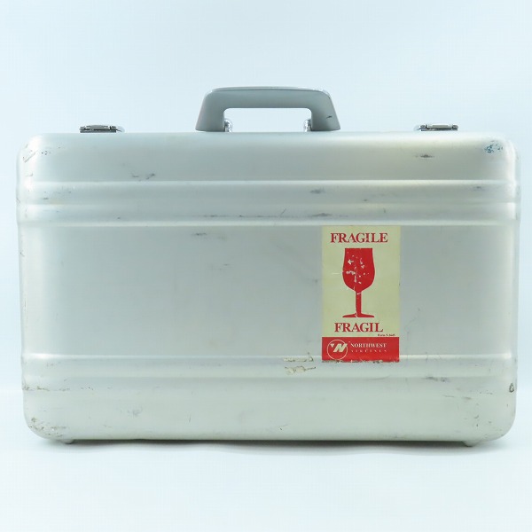 実際に弊社で買取させて頂いたZERO HALLIBURTON/ゼロハリバートン アタッシュケース トランク スーツケース の画像 1枚目