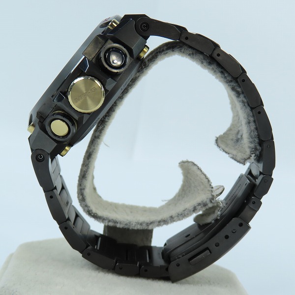 実際に弊社で買取させて頂いたG-SHOCK/Gショック MR-G 赤備え GPSハイブリッド電波ソーラー MRG-G1000B-1A4JRの画像 2枚目