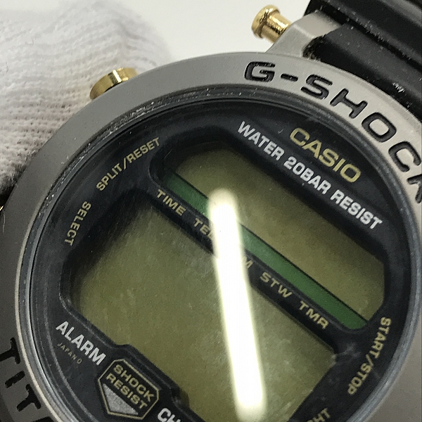実際に弊社で買取させて頂いた【ジャンク/動作未確認】G-SHOCK/Gショック TITANIUM チタニウム デジタル 腕時計 初代 MR-G/MRG-1の画像 4枚目