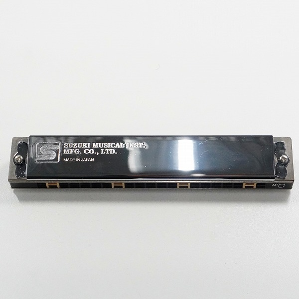 実際に弊社で買取させて頂いたM.SUZUKI/スズキ SU-21W Humming 高級ハミング 21穴 複音ハーモニカ Cm調 ハーモニカ ケース付きの画像 2枚目