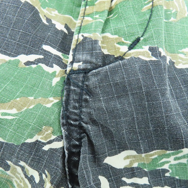 実際に弊社で買取させて頂いたA BATHING APE/アベイジングエイプ カモフラ柄ハーフパンツ Lの画像 6枚目