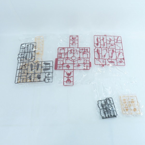 実際に弊社で買取させて頂いた【未組立】コトブキヤ 創彩少女庭園 1/10 小石川エマ 聖アイリス女学園高等部・夏服の画像 2枚目