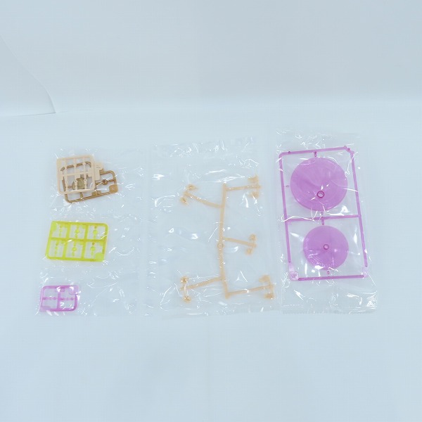 実際に弊社で買取させて頂いた【未組立】KOTOBUKIYA/コトブキヤ クロスフレーム・ガール 遊戯王デュエルモンスターズ ブラック・マジシャン・ガール の画像 2枚目