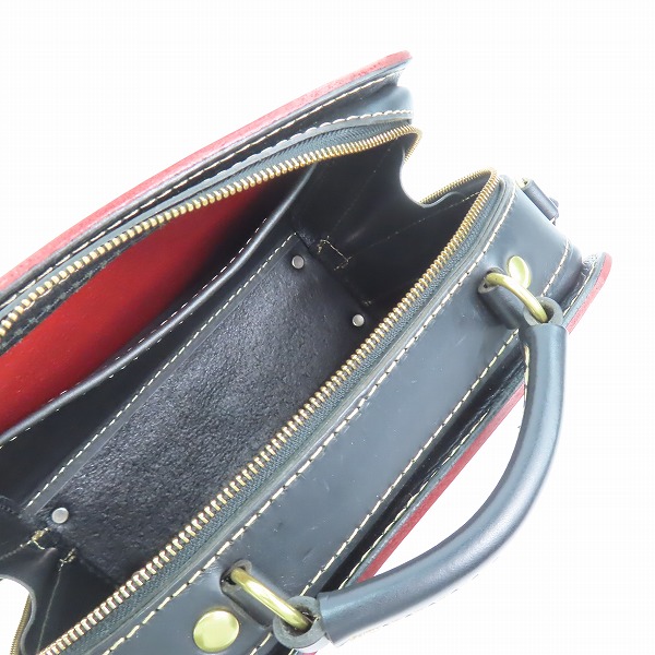 実際に弊社で買取させて頂いたHERZ/ヘルツ ラウンドファスナー 2way レザー ハンドバッグ/ショルダーバッグ レッド×ブラックの画像 3枚目