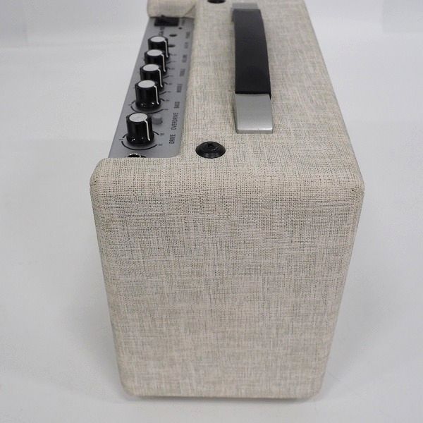 実際に弊社で買取させて頂いたLouis/ルイス LGA-10 Milkey White/ミルキーホワイト ギター用コンボアンプ 10W【動作確認済】 の画像 3枚目