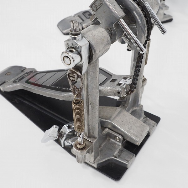 実際に弊社で買取させて頂いた【使用感有り】Pearl/パール 型番不明 ツインペダル キックペダル ドラムペダル シングルチェーンの画像 4枚目