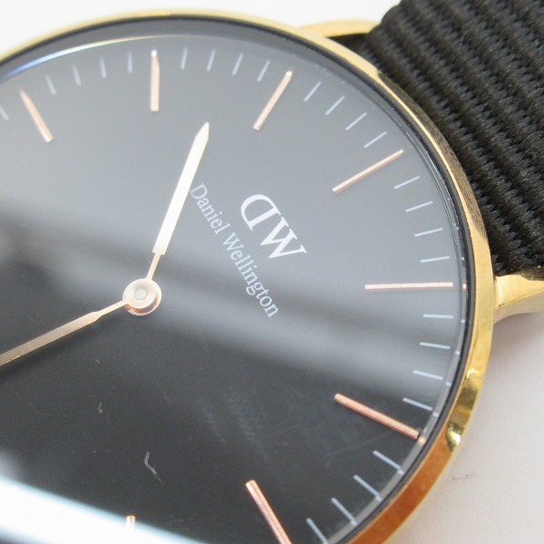 実際に弊社で買取させて頂いたDaniel Wellington/ダニエルウェリントン Classic クラシック 36mm B36R12【動作未確認】の画像 4枚目