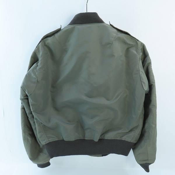 実際に弊社で買取させて頂いたBUZZ RICKSON'S/バズリクソンズ L-2B ワッペン フライトジャケット BR11508/Lの画像 1枚目
